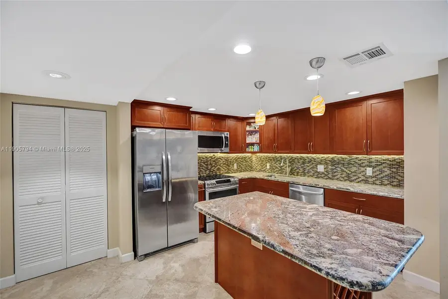 2301 S Ocean Dr #907, Hollywood, FL 33019 - Image #3