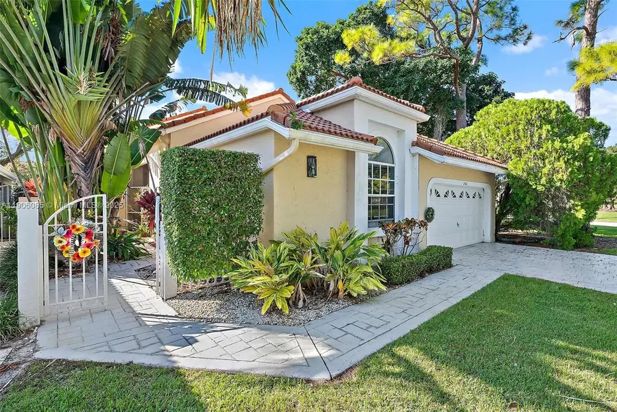 12960 Oak Knoll Drive, Palm Beach Gardens, FL 33418 - Image #2