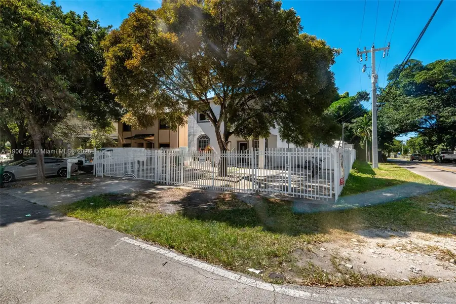 4028 NW 23rd Ct, Miami, FL 33142 - Image #2