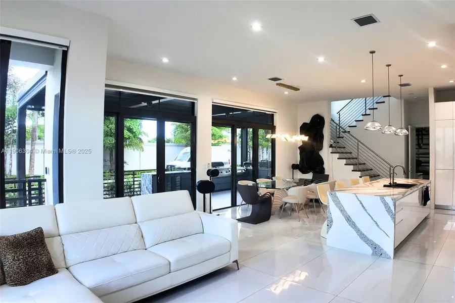 8002 NW 43rd St, Doral, FL 33166 - Image #3