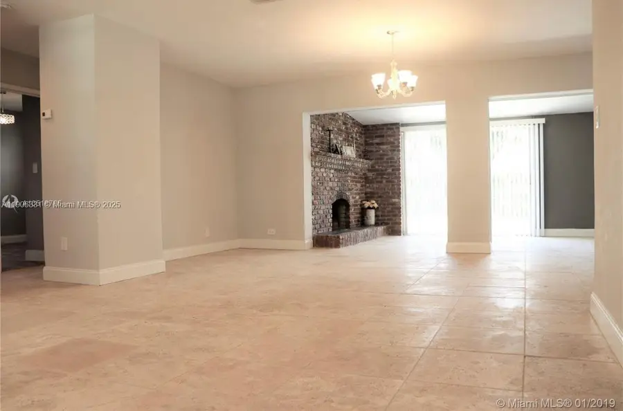 1060 NW 44th St, Oakland Park, FL 33309 - Image #3