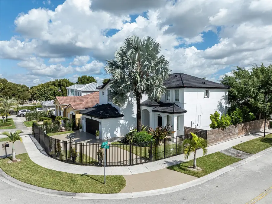 1733 SW 151st Pl, Miami, FL 33185 - Image #2