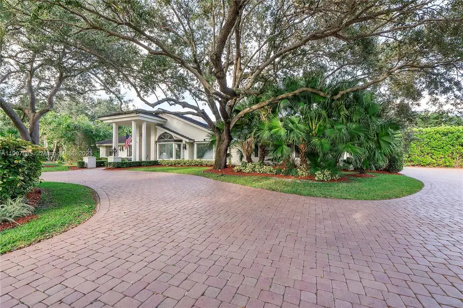 8020 NW 47th Dr, Coral Springs, FL 33067 - Image #2