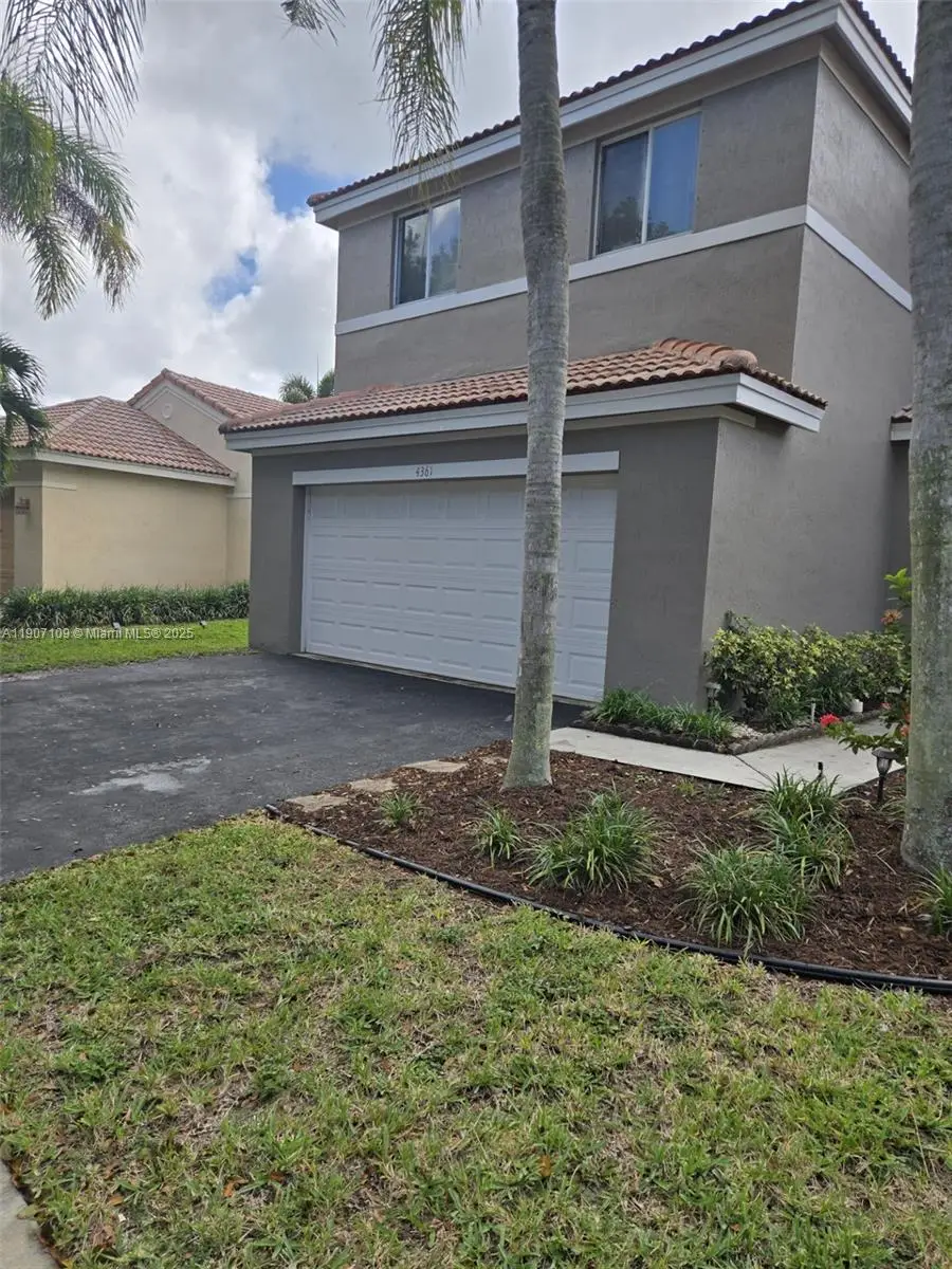 4361 Dogwood Cir, Weston, FL 33331 - Image #2