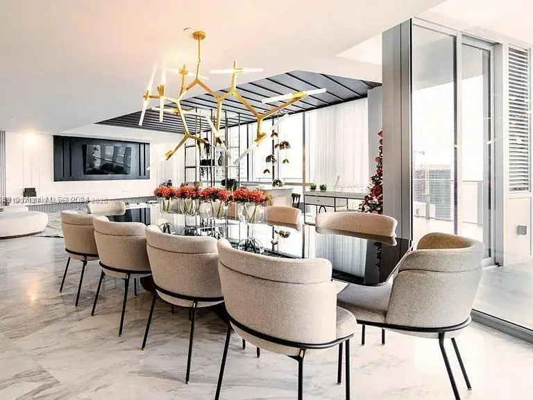 851 NE 1st Ave #4811, Miami, FL 33132 - Image #1