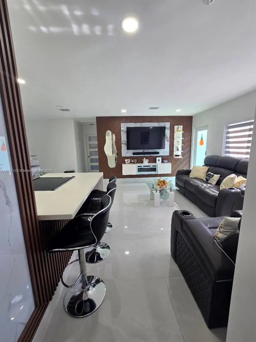 2845 NW 164th Ter, Miami Gardens, FL 33054 - Image #2