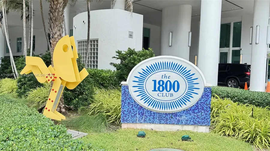 1800 N Bayshore Dr #1906, Miami, FL 33132 - Image #2