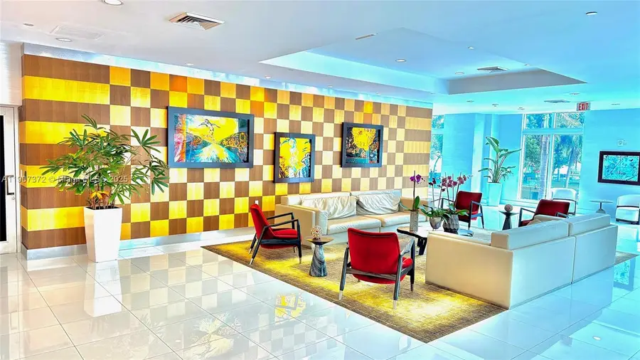 1800 N Bayshore Dr #1906, Miami, FL 33132 - Image #3