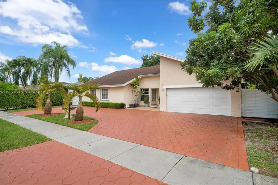 11041 SW 138th Ave, Miami, FL 33186 - Image #3