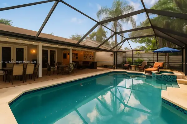 15004 SW 139th Pl, Miami, FL 33186