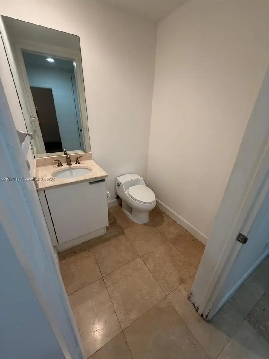 14951 Royal Oaks Ln #106, North Miami, FL 33181 - Image #2