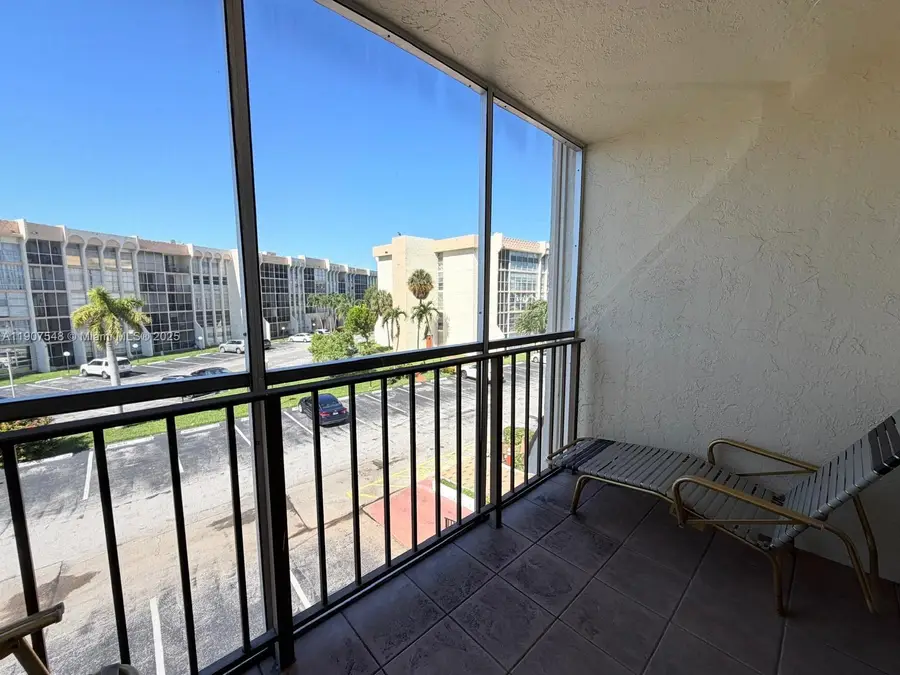 501 Three Islands Blvd #305, Hallandale Beach, FL 33009 - Image #2