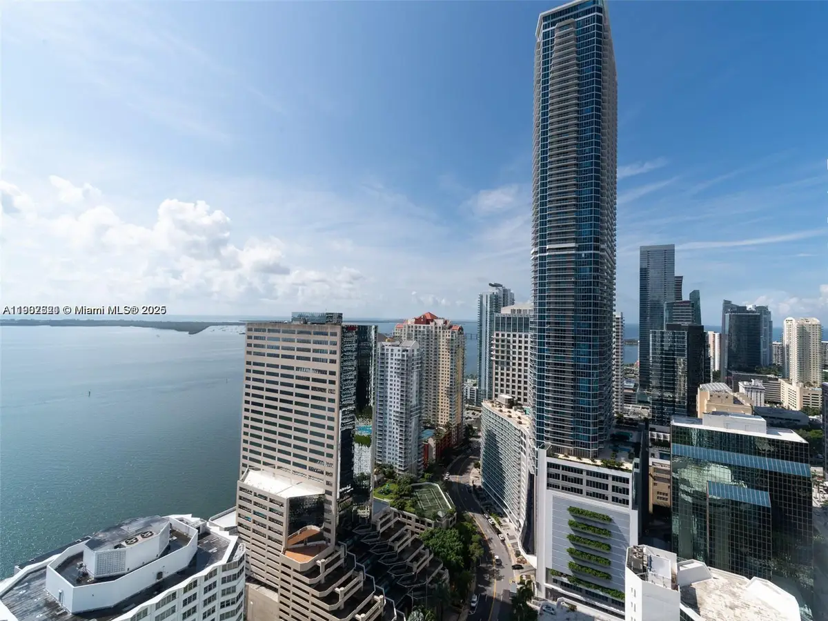 950 Brickell Bay Dr #3905, Miami, FL 33131 - Image #1
