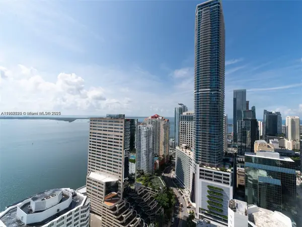 950 Brickell Bay Dr #3905, Miami, FL 33131