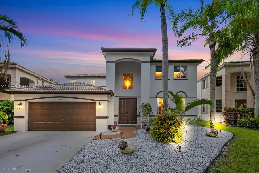 4394 Fox Ridge Dr, Weston, FL 33331 - Image #2