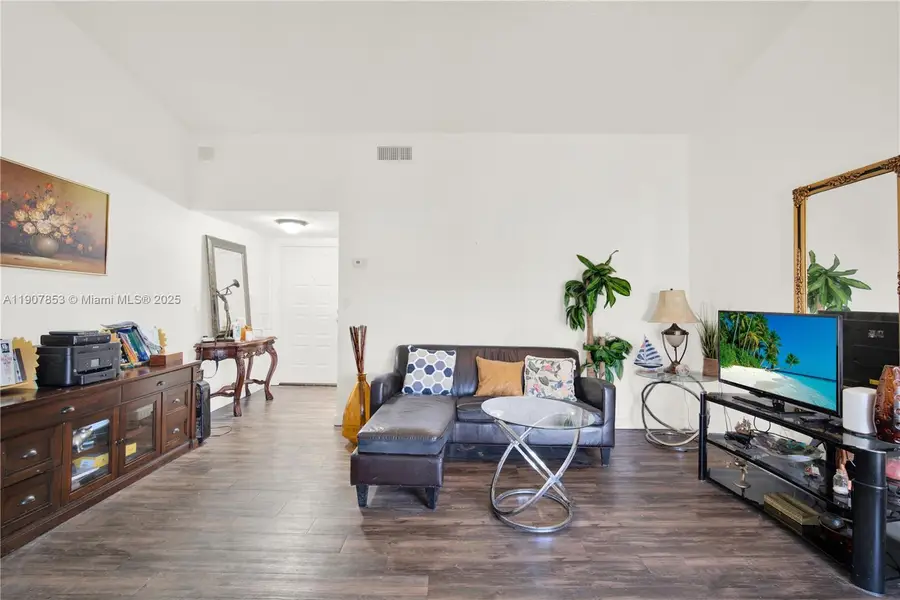 960 N Franklin Ave #960I, Homestead, FL 33034 - Image #3