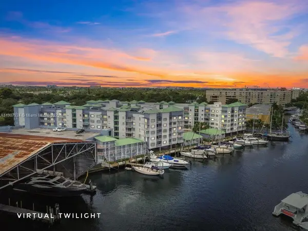 2475 NW 16th St Rd #616, Miami, FL 33125