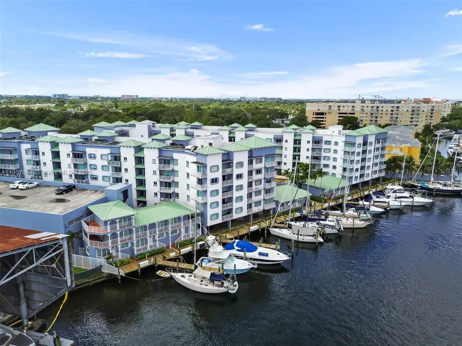 2475 NW 16th St Rd #616, Miami, FL 33125 - Image #2