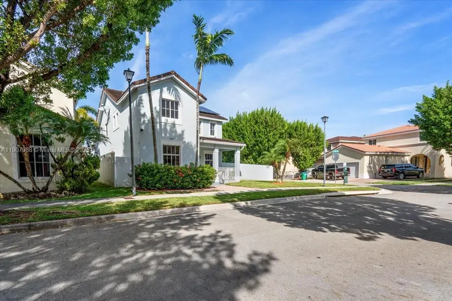 14027 SW 274th Ter, Homestead, FL 33032 - Image #2