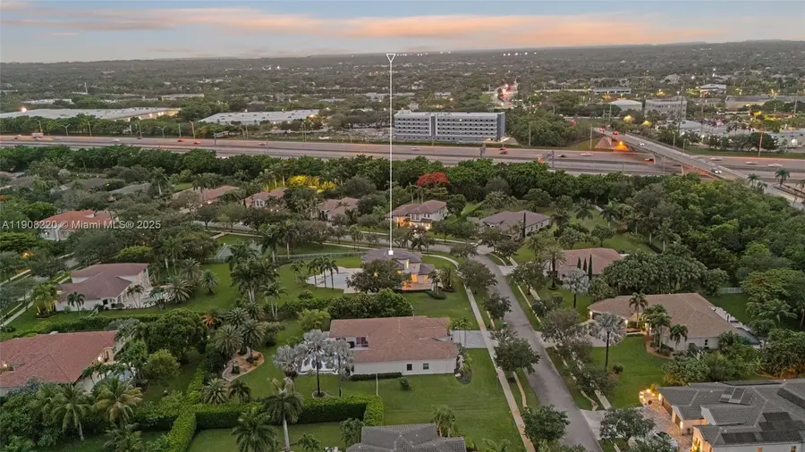 15852 SW 15th St, Davie, FL 33326 - Image #2