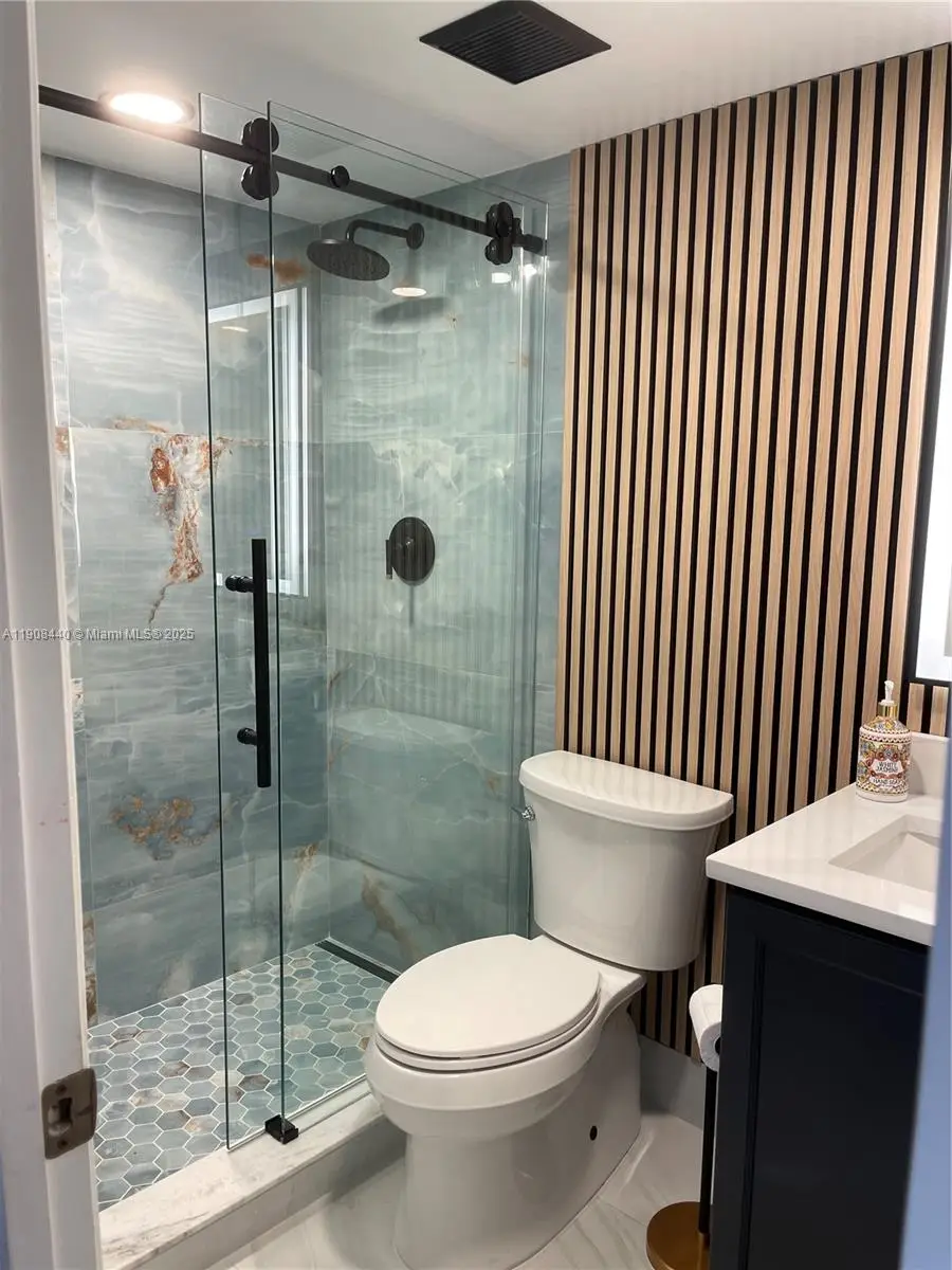 1524 Gabriel St, Hollywood, FL 33020 - Image #2