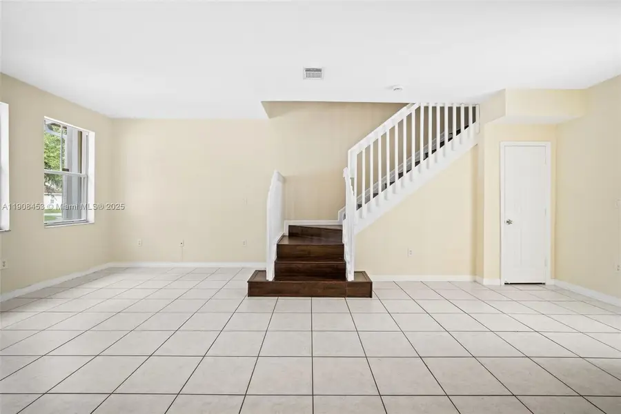 13834 SW 274th Ter, Homestead, FL 33032 - Image #2