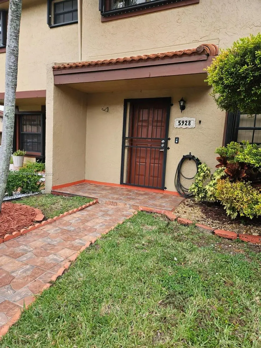 Address Withheld By Seller, Miami, FL 33183 - Image #1