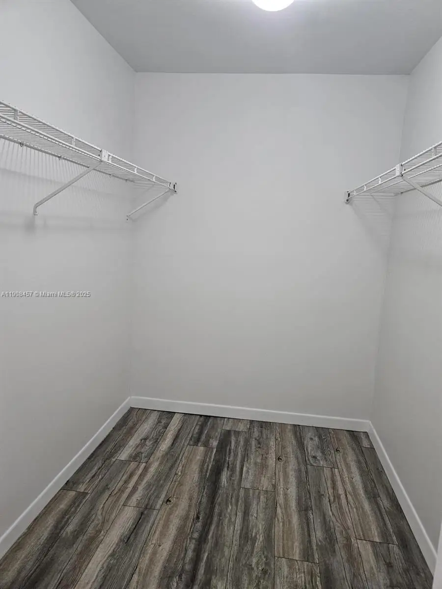 Address Withheld By Seller, Miami, FL 33183 - Image #3