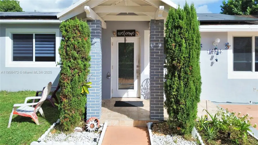 10965 SW 116th St, Miami, FL 33176 - Image #2