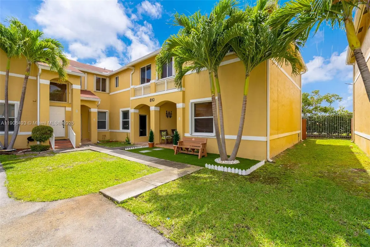 810 NE 212th Ter #2, Miami, FL 33179 - Image #1