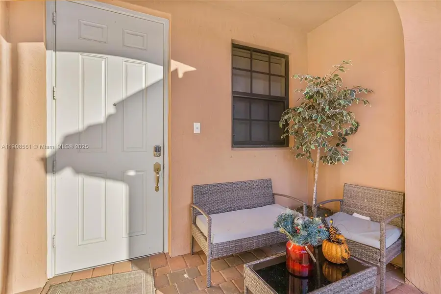 161 SE 34th Ter, Homestead, FL 33033 - Image #2