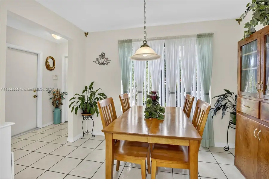 1413 SW 109th Way, Davie, FL 33324 - Image #3