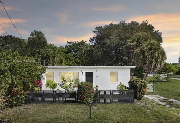 516 N 26th St, Fort Pierce, FL 34947