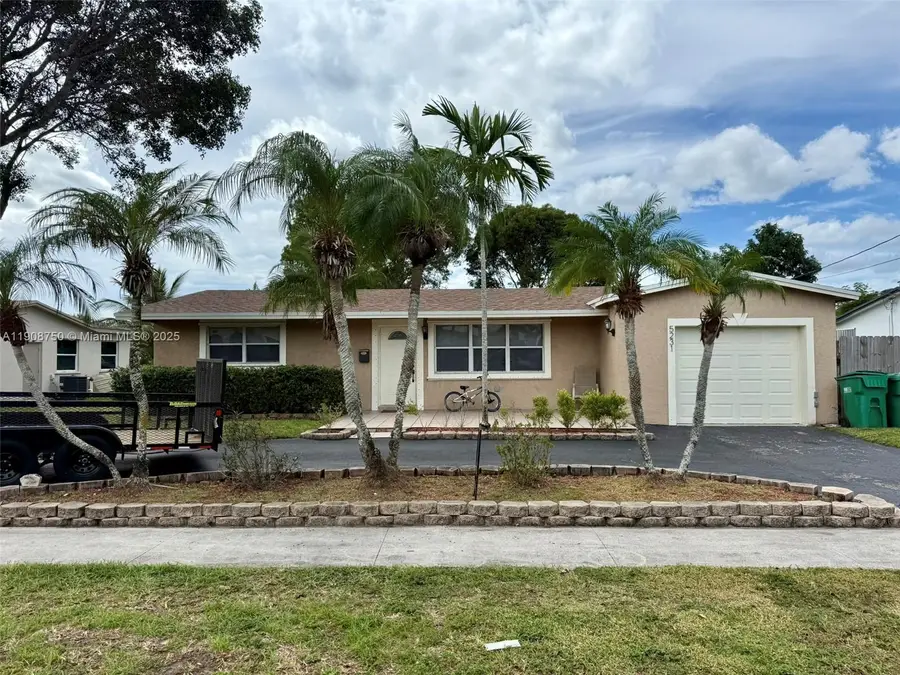 5231 SW 89 Ave, Cooper City, FL 33328 - Image #2