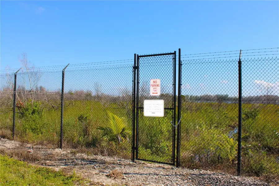 15900 SW 408 St, Florida City, FL 33034 - Image #2