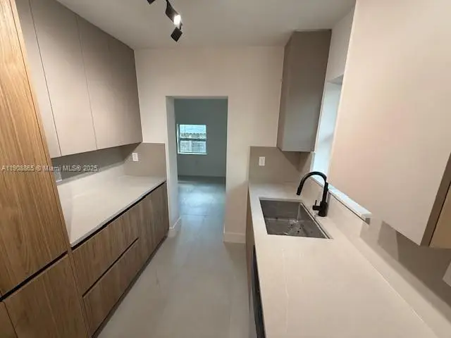 328 NE 57th St, Miami, FL 33137 - Image #3