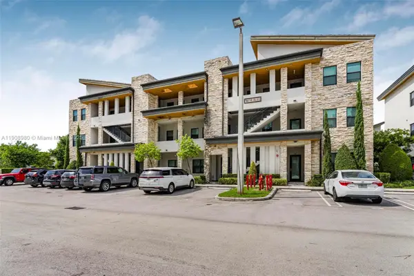 7865 NW 104th Ave #33, Doral, FL 33178