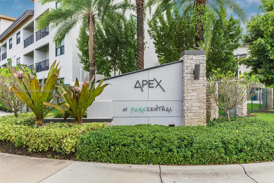 7865 NW 104th Ave #33, Doral, FL 33178 - Image #2