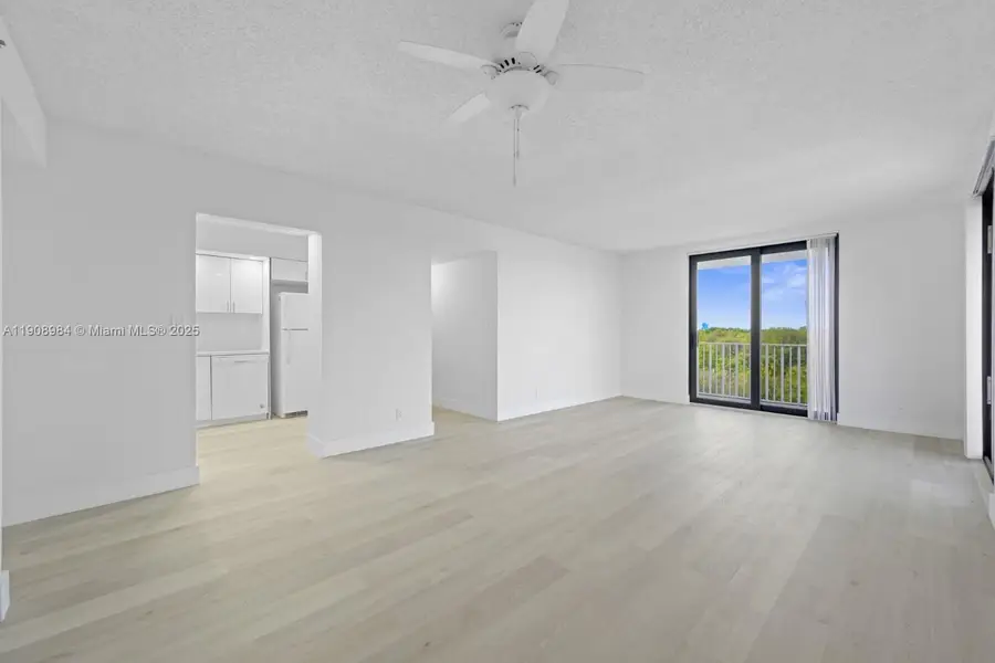 Address Withheld By Seller, Hollywood, FL 33021 - Image #2