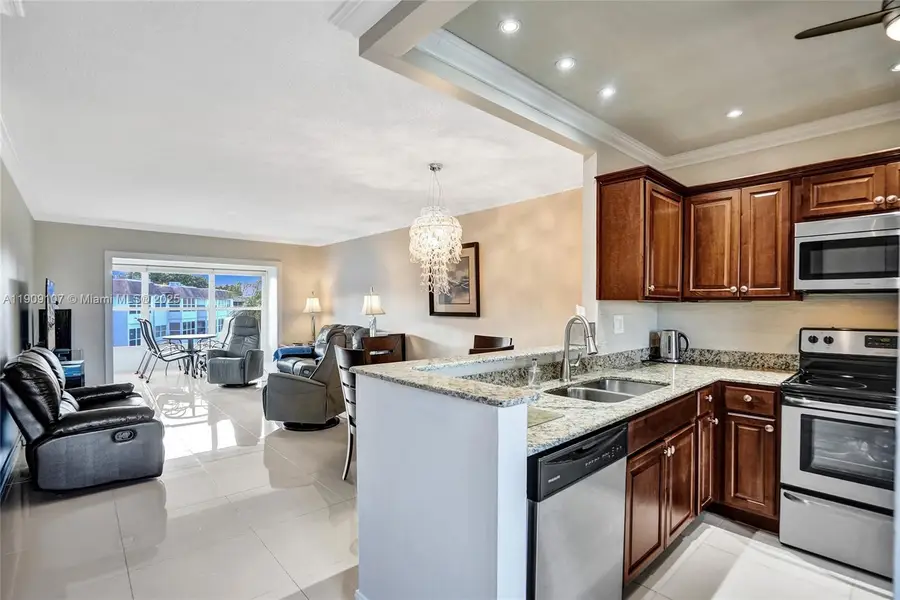 3501 NW 47th Ave #601, Lauderdale Lakes, FL 33319 - Image #3