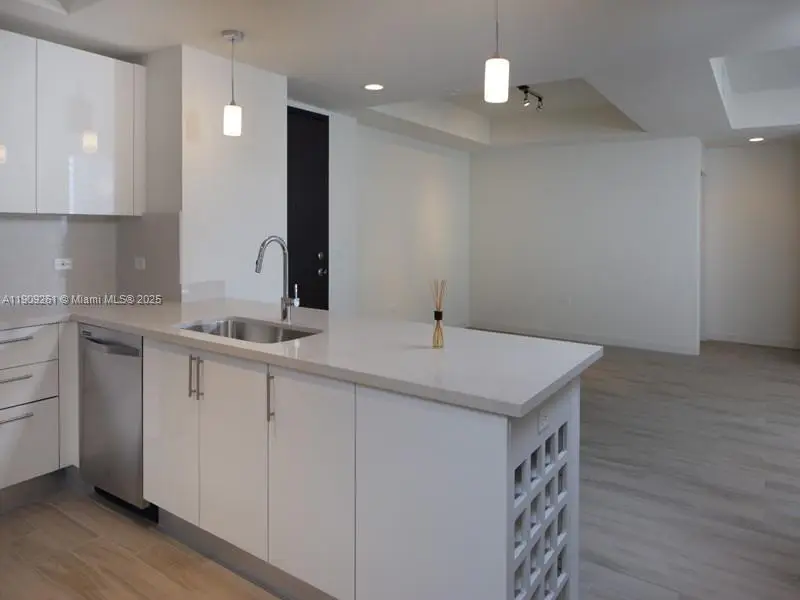 999 SW 1st Ave #2016, Miami, FL 33130 - Image #3