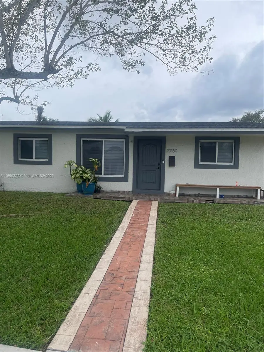 20180 NW 14th Ct, Miami Gardens, FL 33169 - Image #1