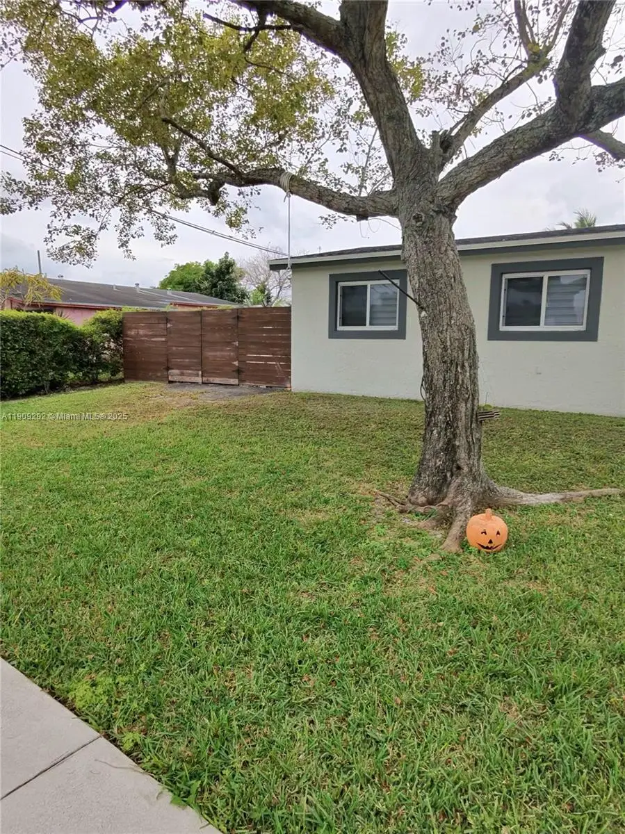20180 NW 14th Ct, Miami Gardens, FL 33169 - Image #3