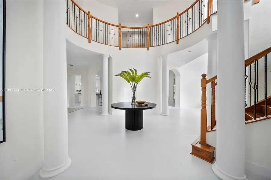 18713 SW 76th Ct, Cutler Bay, FL 33157 - Image #2