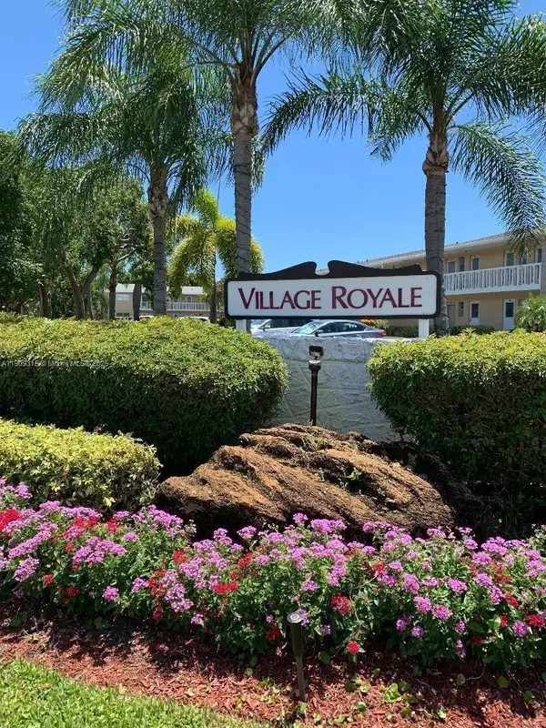 2212 NE 1st Way #102, Boynton Beach, FL 33435