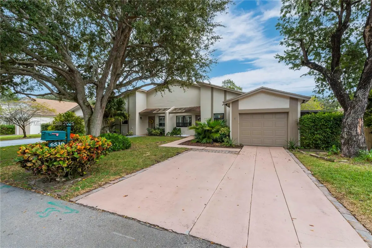 6530 NW 4th St, Plantation, FL 33317 - Image #1