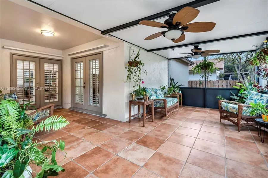 6530 NW 4th St, Plantation, FL 33317 - Image #2