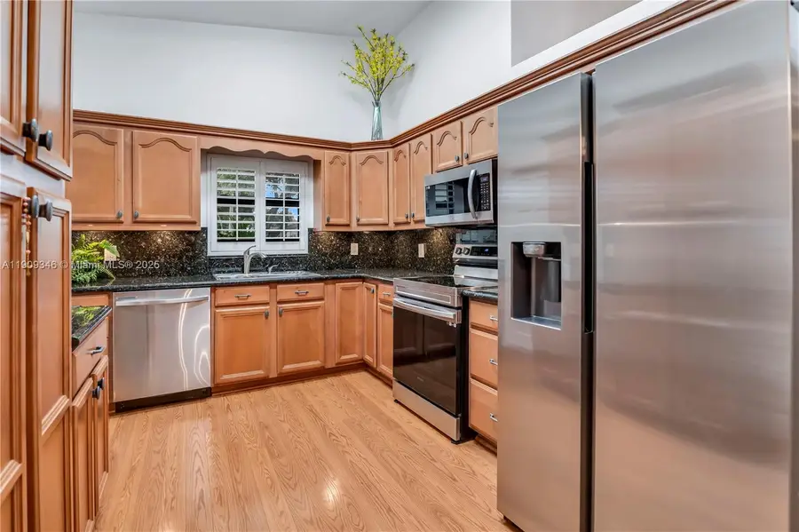 6530 NW 4th St, Plantation, FL 33317 - Image #3