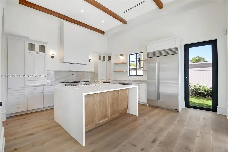 371 E Lakewood Rd, West Palm Beach, FL 33405 - Image #3