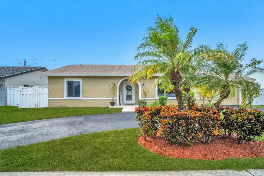 911 NW 135th Way, Sunrise, FL 33325 - Image #3